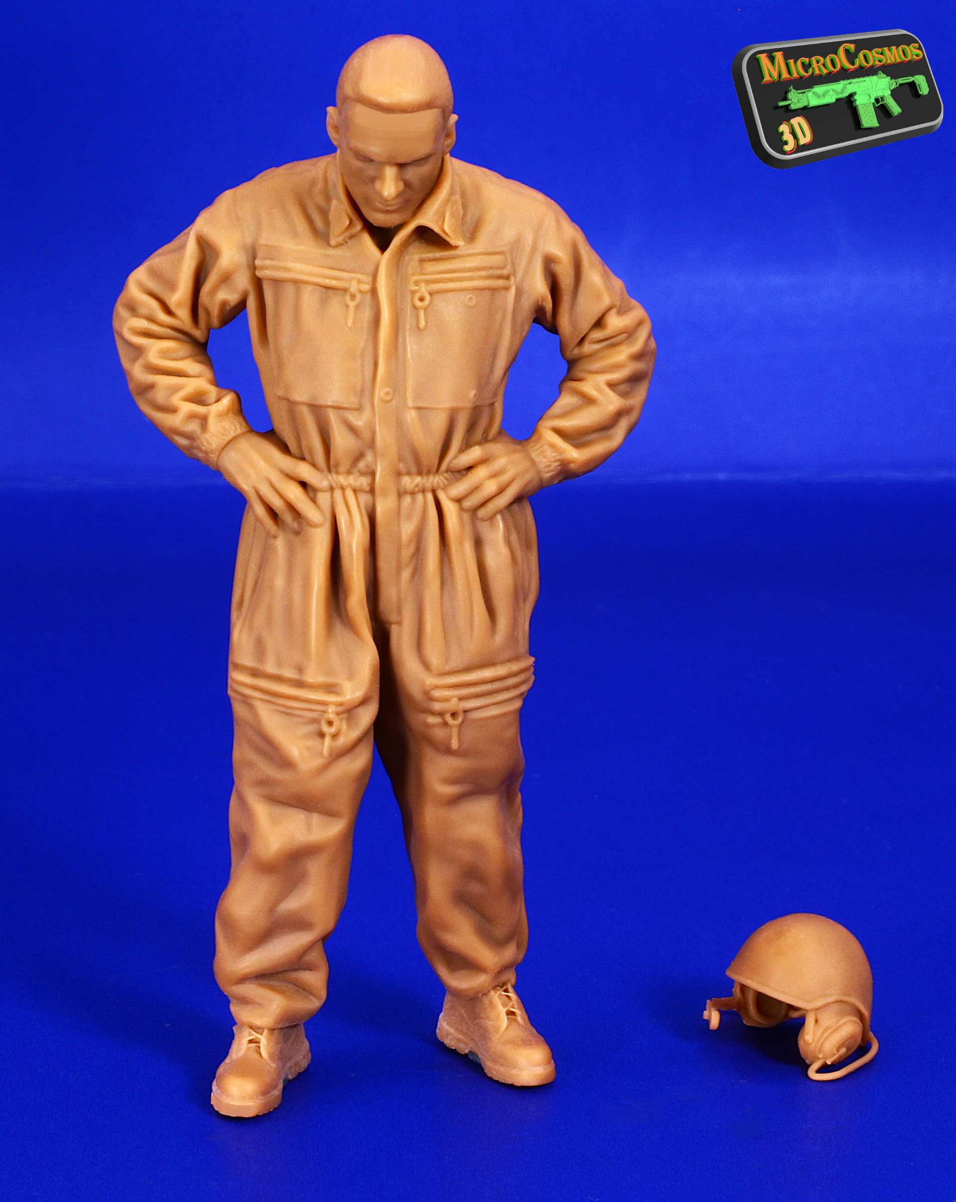 MC-35-673 - Greek Lieutenant Tank Crewman "Sakis" With CVC Helmet